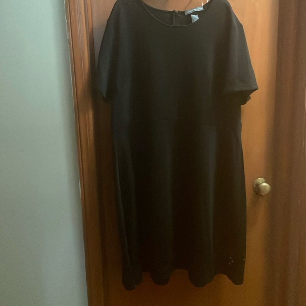 Avon signature collection black crew neck dress with laser cut hem